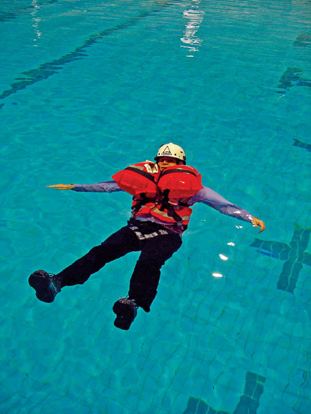 3M DBI SALA Exofit XP Safety Harness with 300N SOLAS Personal Flotation Device - Image 3